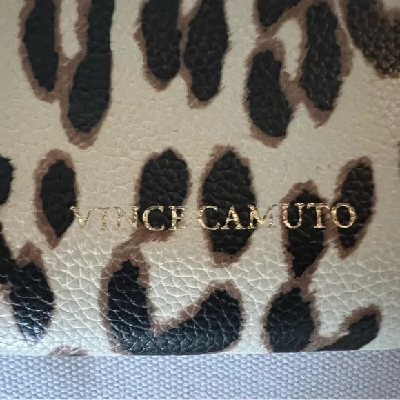 🎉HP🎉 Vince Camino Cheetah-Print Shoulder/Cross Body Bag, Like New! - Picture 5 of 5